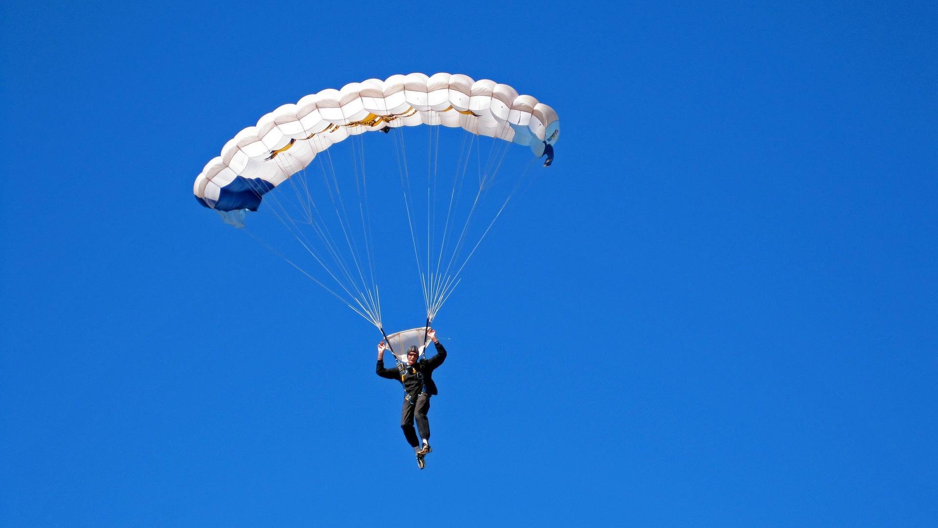 绝境求生：球队在困境中挣扎出线的全过程，绝境求生是什么意思